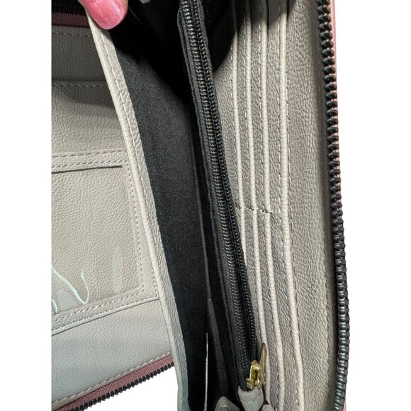 Betsey Johnson Lavender Bow Wristlet Wallet NWOT - Picture 7 of 8